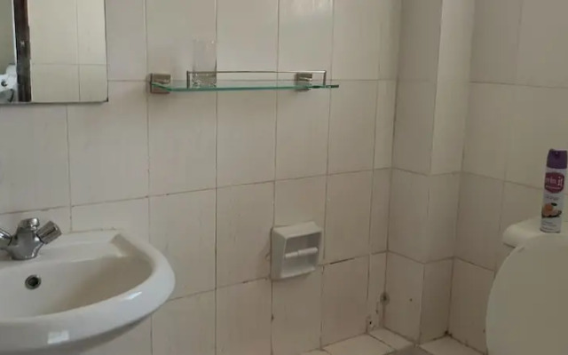 Azanza Mtwapa Holiday Home-B