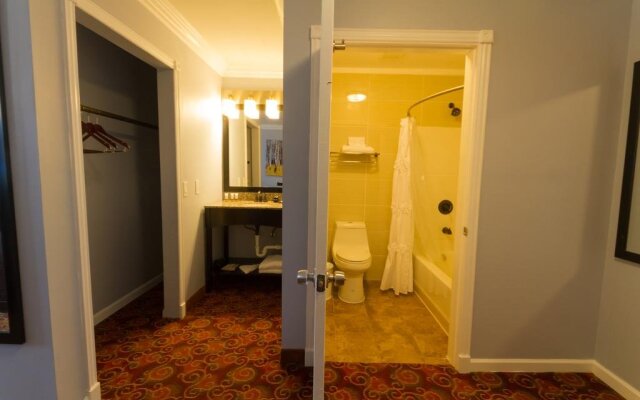 Peers Hotel