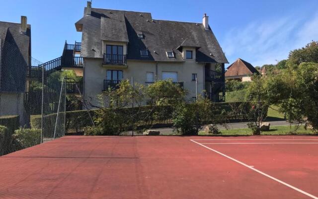 Résidence le Manoir du Mont Canisy Piscine & Tennis