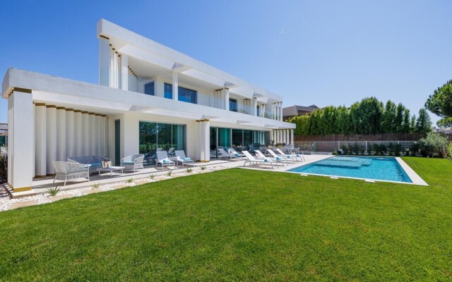 Victoria Green in Vilamoura