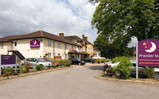 Premier Inn Bagshot