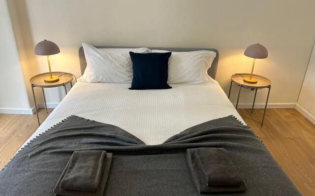 Unknown Lisbon 1B - 1 BDR apt in NEW building