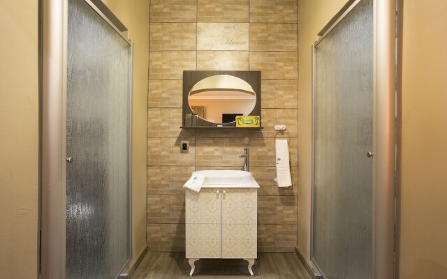 The Royal Palm Bed & Breakfast