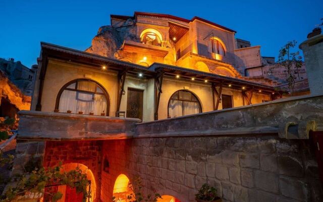 Cappadocia inans Cave & Swimming Pool Hot