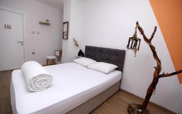 Aden Room