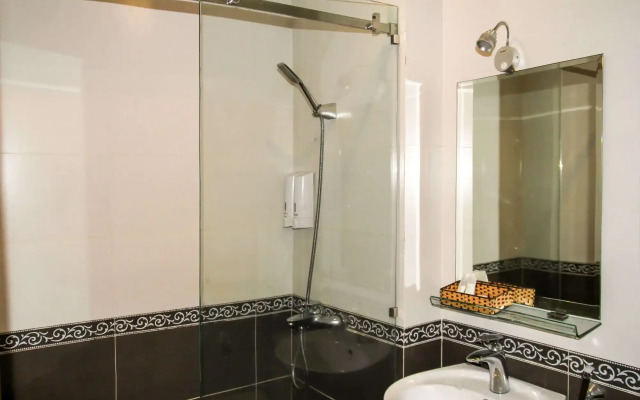 SAZI Erato Hotel - Free Airport & Breakfast