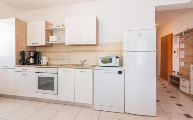 Apartment Lovorka 5