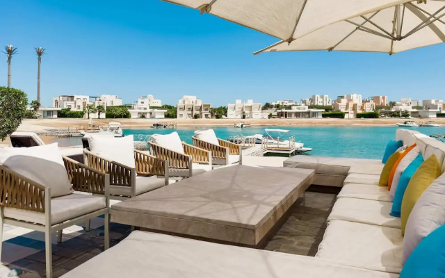 Xuru Stays I Posh & Eclectic 4 BDR Villa @ Fanadir Bay