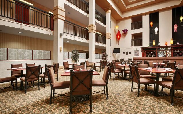 Best Western Plus Villa Del Lago Inn Patterson