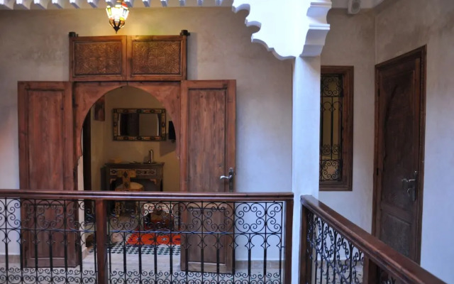 Riad Abaka by Ghali 2