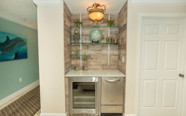 Oceania 407 3 Bedroom Condo by RedAwning