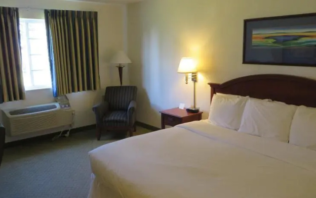 Crossings by GrandStay Inn & Suites