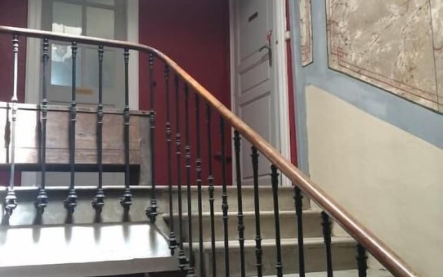 La Cour D'été