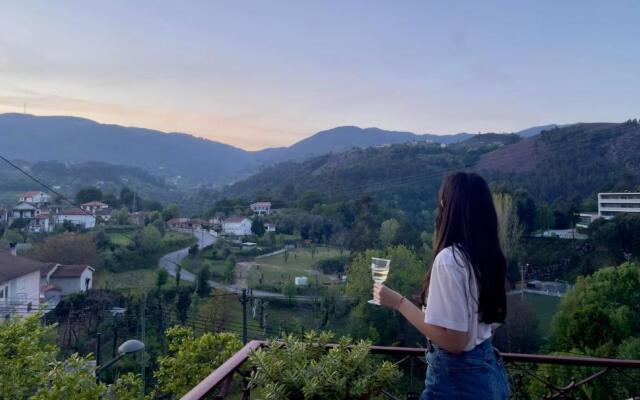 Villa Bouro - Breathtaking scenery near Gerês