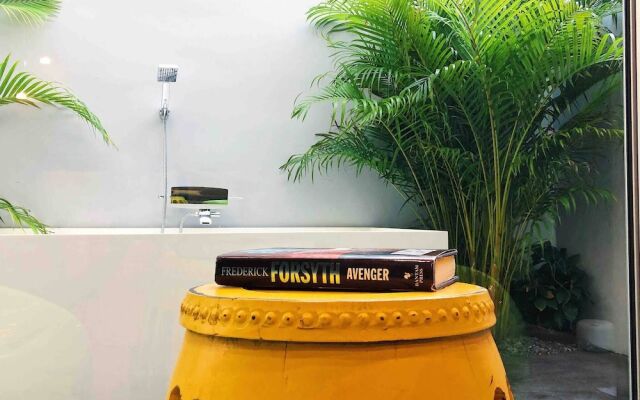 Contemporary 3bd Safari Pool Villa Near Nai Yang Beach