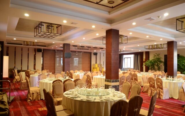 Fuzhou Chuanjie Hotspring and Golf Club Hotel