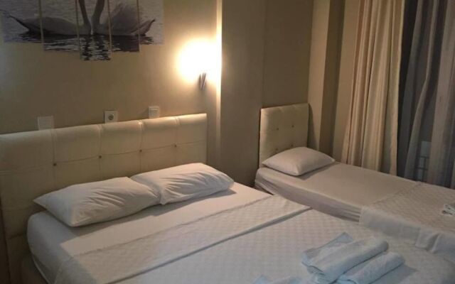 Eren Otel Çeşme