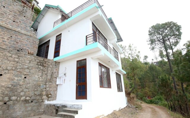 OYO 13878 Home Spacious 3BHK Kumarhatti