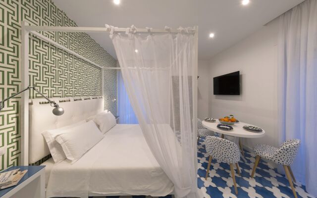 Luxury&Romantic Apartment with Balcony in Sorrento