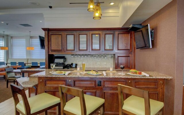 Hilton Garden Inn Norwalk