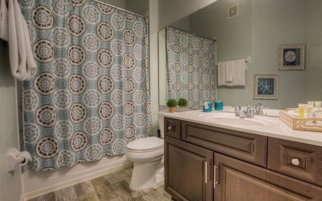5048 Shoreway Loop #402,
