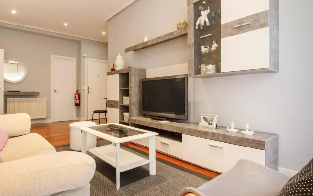 Prestancia apartament by the urban hosts
