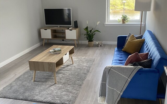 Stunning River View 2-bed Apartment in Perth