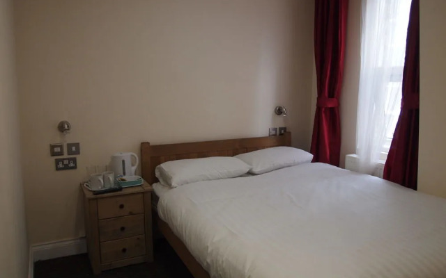 FG Property - Earls Court, Hogarth Road