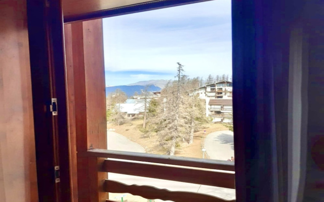 Apartment on the Foot of Slopes in Guillaumes