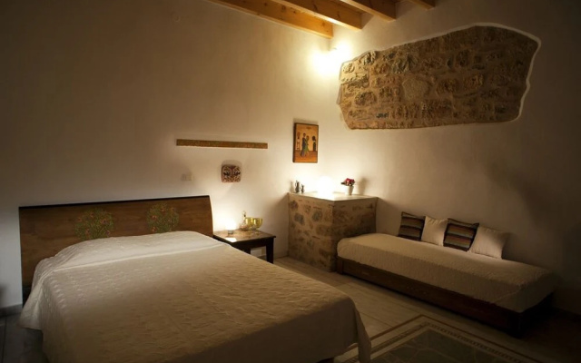 Theophano Art Hotel