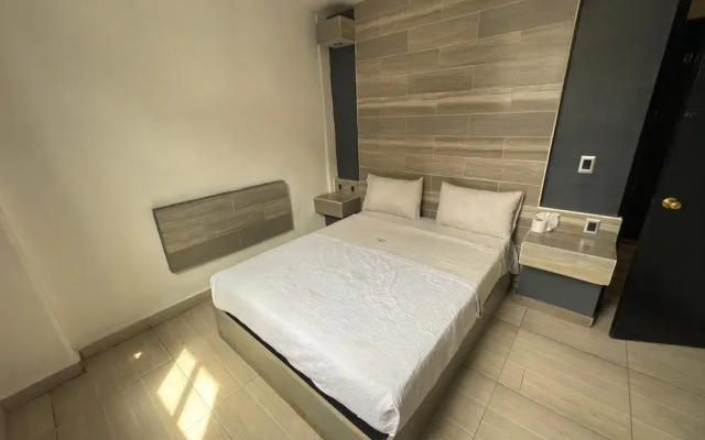 Hotel Aquario CDMX - Central del Norte