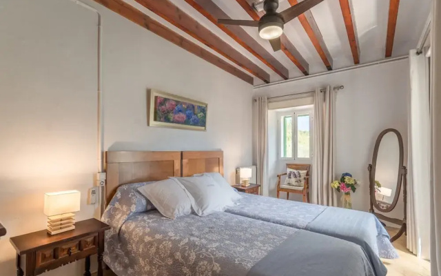 Charming Country House in Esporlas