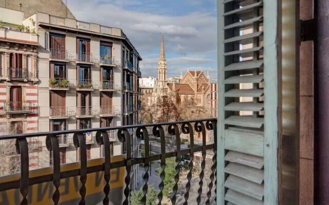 Stylish Arago in the heart of BCN