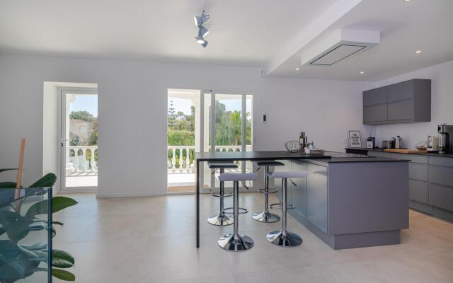 356248 - Modern Villa near beach