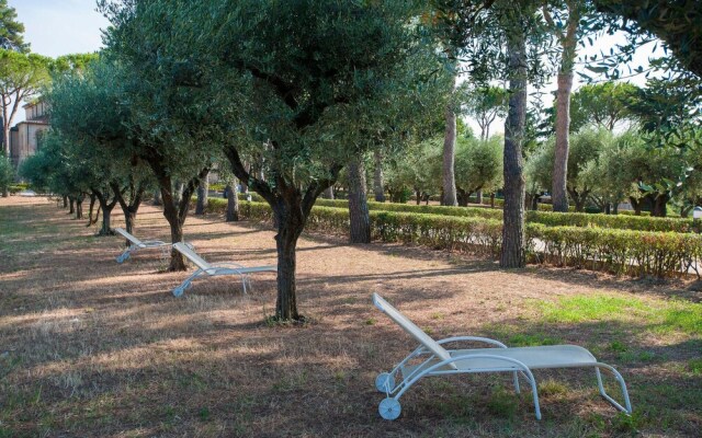 Beautiful Apartment in Pesaro With Wifi and 4 Bedrooms