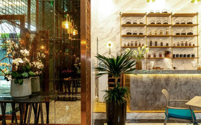 The Gloria Serviced Apartment by Silk Path