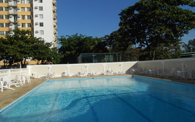 Gohouse - Pontoes 703