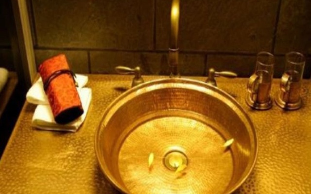 Songtsam Cizhong Lodge – Bathroom – Deqin