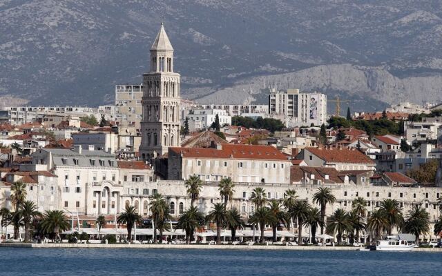 Lovely Apartments Marmont With Balconies in the Heart of Split