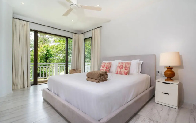Laguna 2BR Apartment 2223 in Allamanda 2