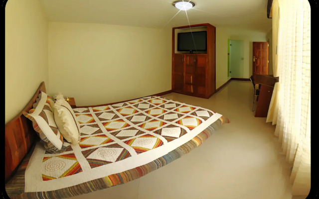 Apartahotel Vincent Suites