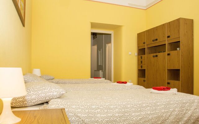 BudapestApartments.HOLIDAY