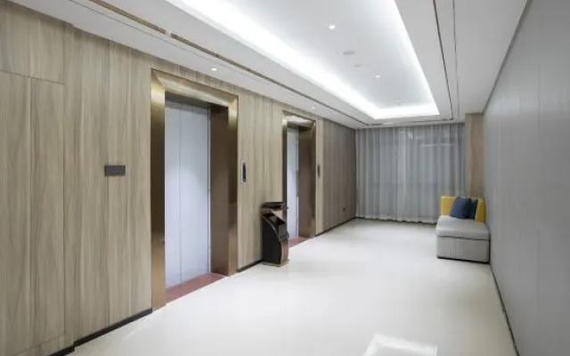 Yeste Hotel (Chongzuo Zhongxin Pedestrian Street Guangxi Minzu Shifan Xueyuan) – Hotel Rooms – Chongzuo