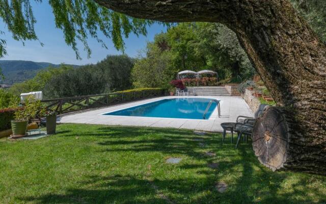 Beautiful villa with private garden and pool