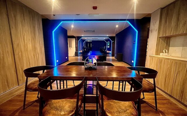 Arena eSports at Orchard