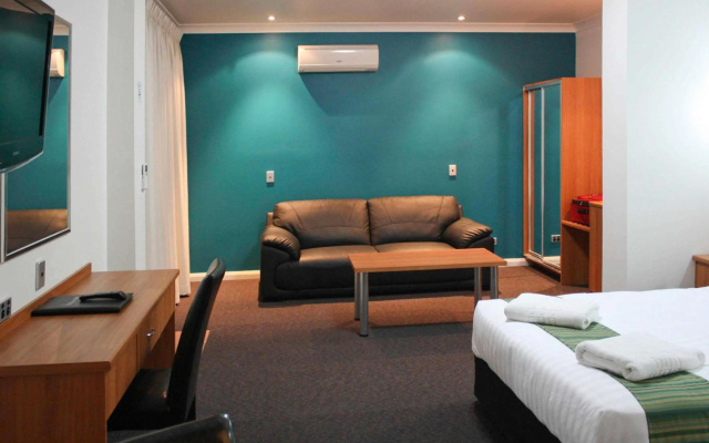 ibis Styles Broken Hill – Guest Rooms – Broken Hill