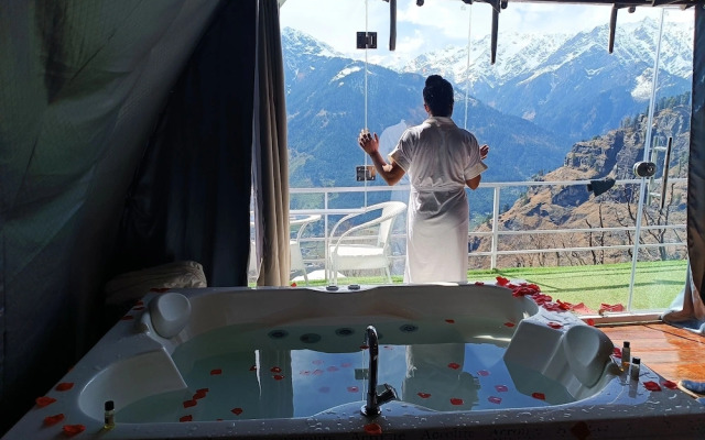 Nirvana Hamta Retreat