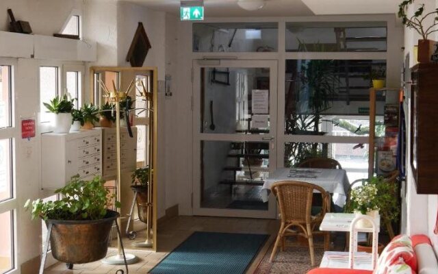 Hotel-Gasthof-Destille-Eisenbahn