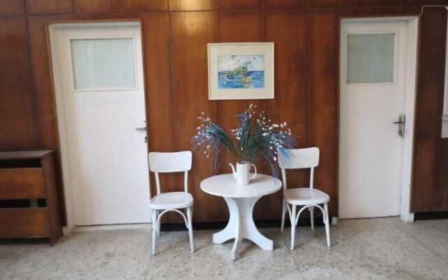 Hotel Tango
