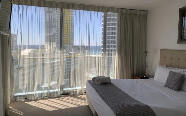 The Oracle Broadbeach 906 – Guest Rooms – Gold Coast